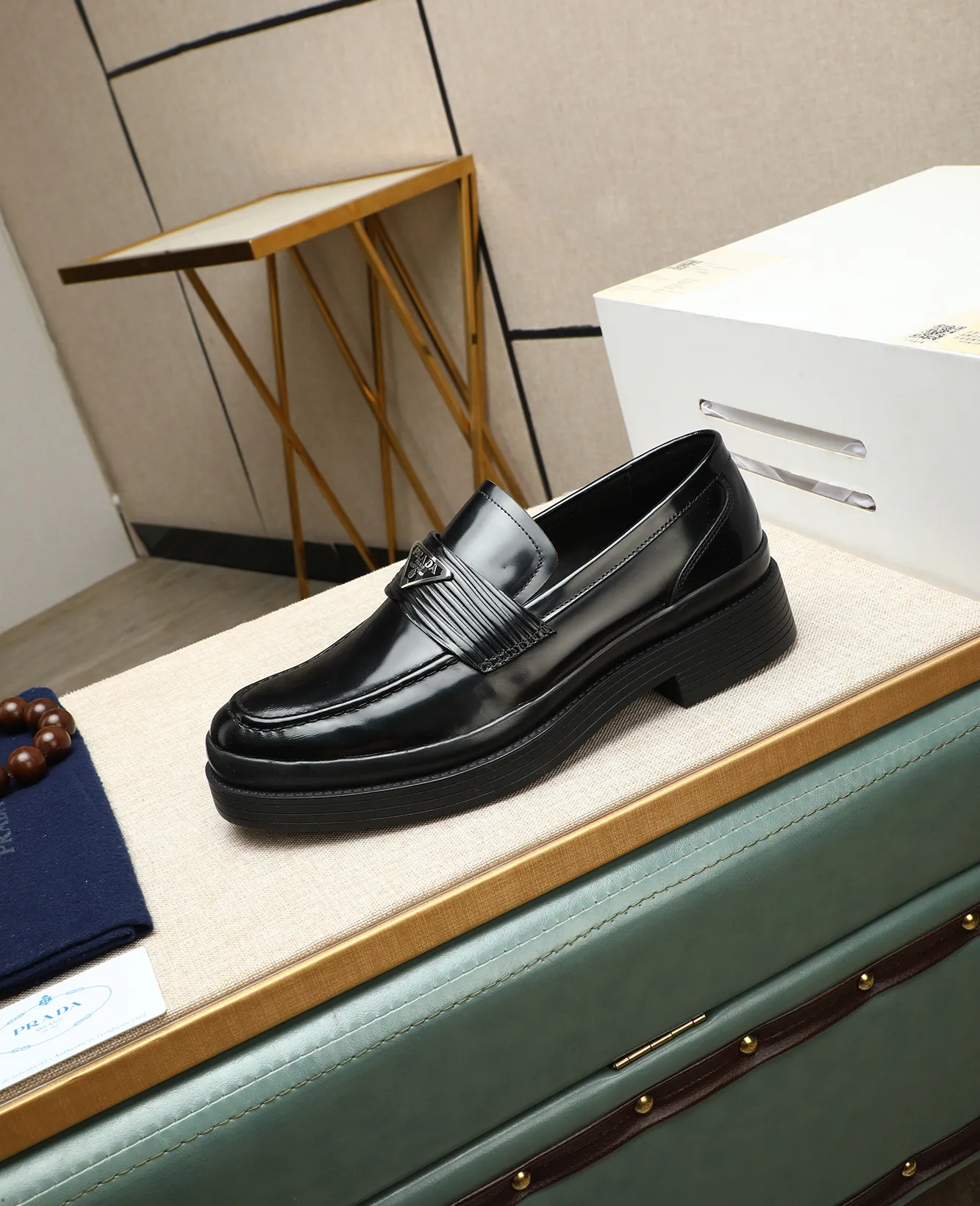 Men's men's shoes 💰540 (water-dyed cow leather) 📛📛PRADA high-end counter's latest formal business leather shoes 👔original and highest quality! Imported from Italy 🇮🇹 first-layer calfskin fabric ➕ cowhide lining Original outsole Formal size: 38➖44 (45 customized)